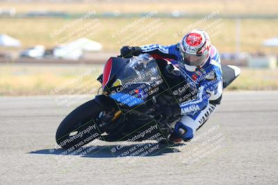 media/Oct-15-2023-TrackXperience (Sun) [[85198ff50b]]/Group 2/session 4 turn 3/